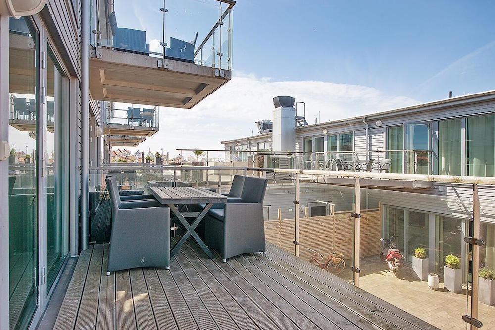 Standard Studio, Partial Sea View (Main building) photo 1