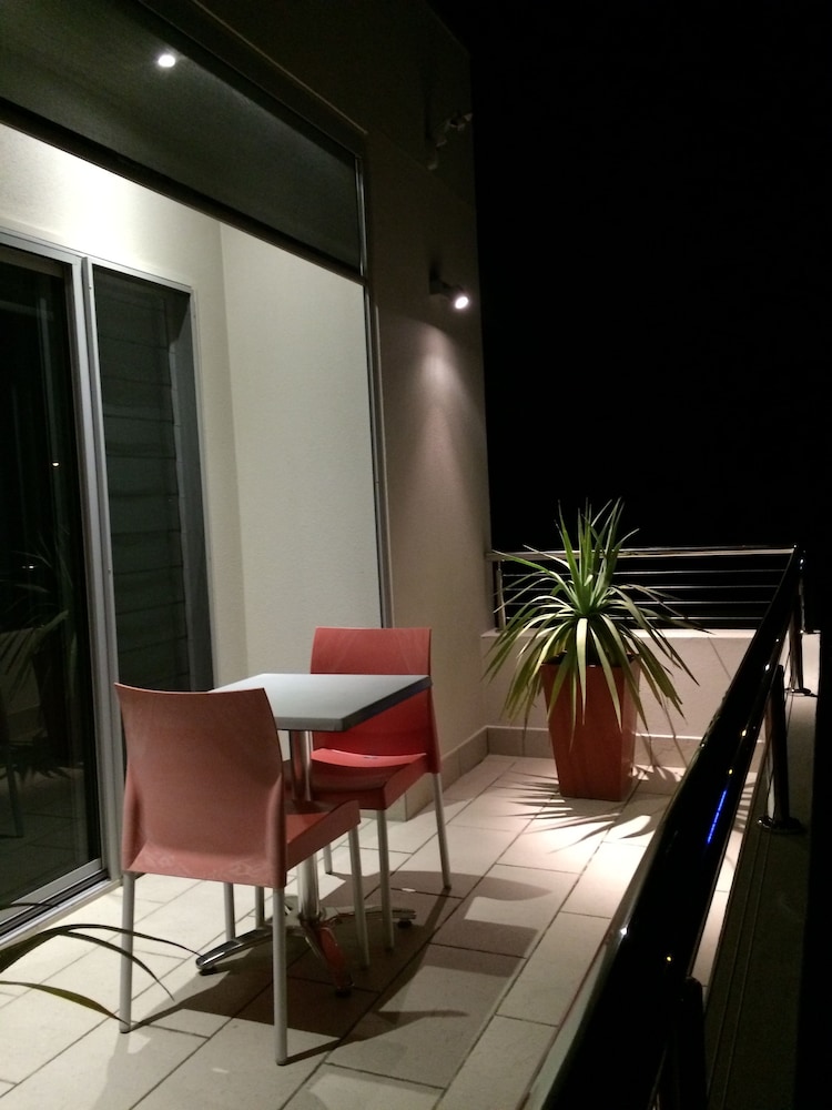 Queen Spa Suite photo 3