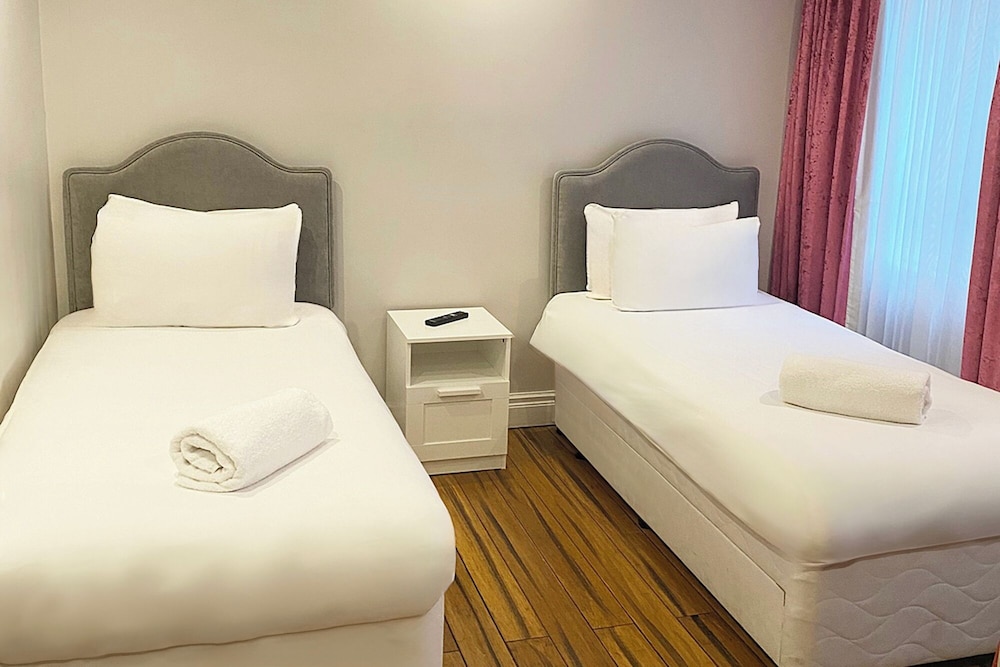 Suite - Photo 6