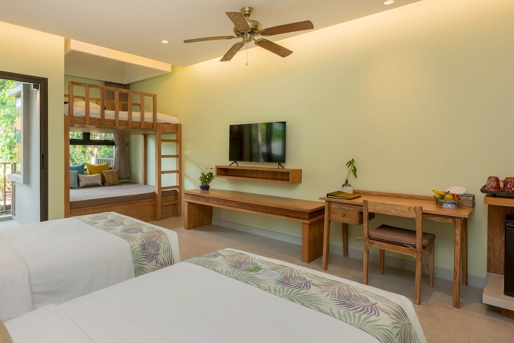 Family Double or Twin Room