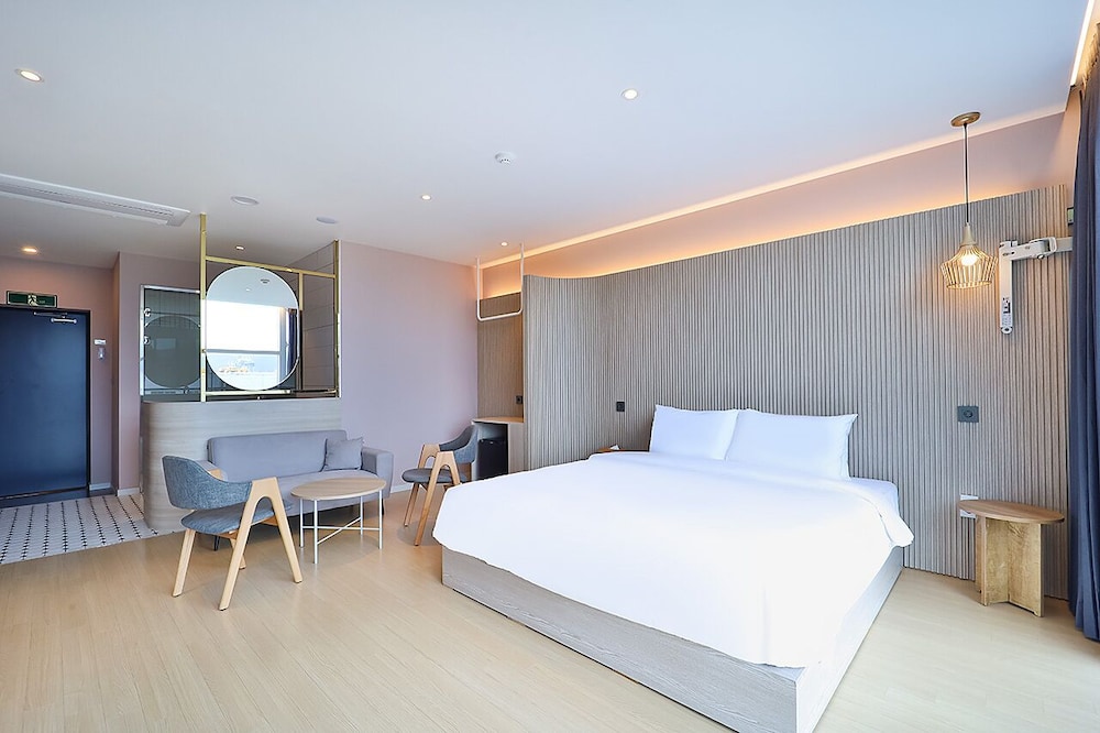 Premier Double Room - Photo 3