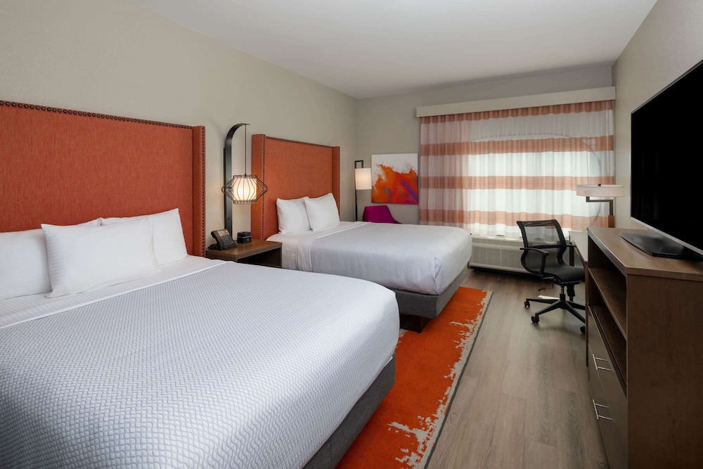 Room, 2 Queen Beds, Non Smoking - Photo 1