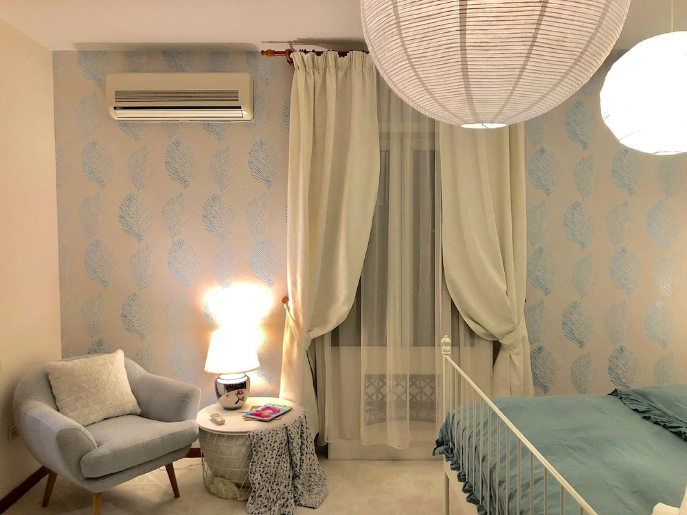 Premium Apartment, 2 Bedrooms, Pool Access, Courtyard View photo 3