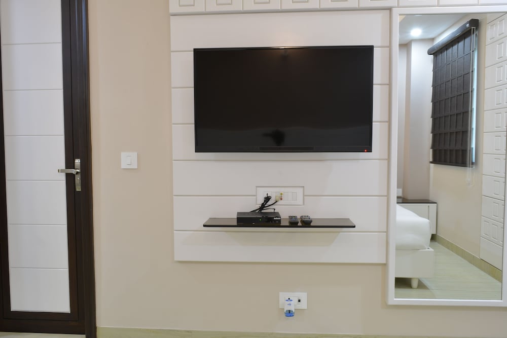 Deluxe Twin Room photo 2