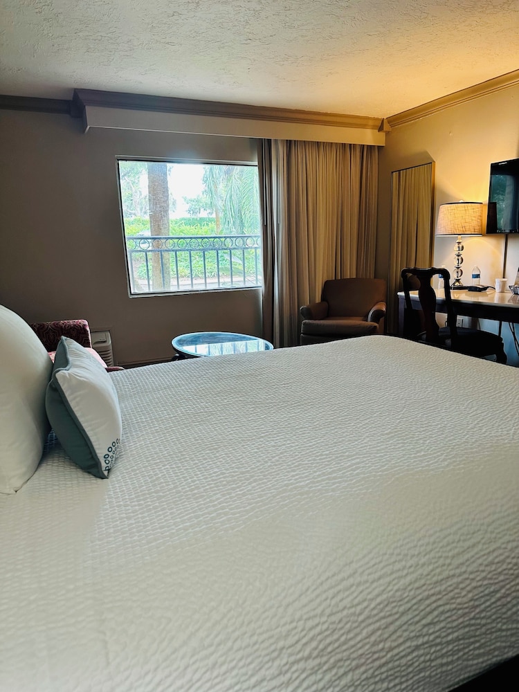 Two Queen Premier Resort - Photo 4