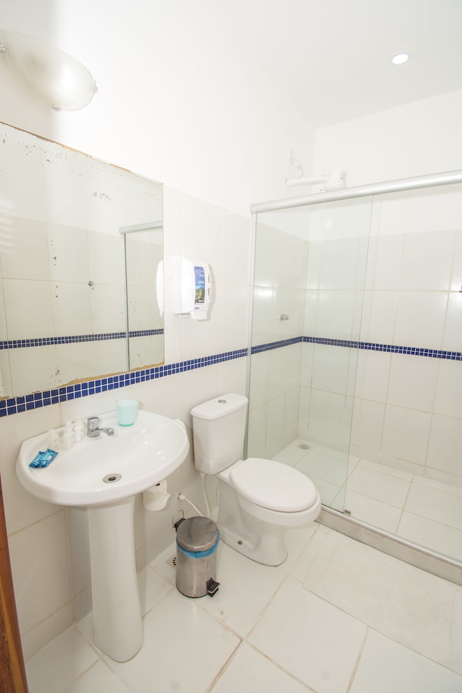 Superior Triple Room, Ensuite photo 2
