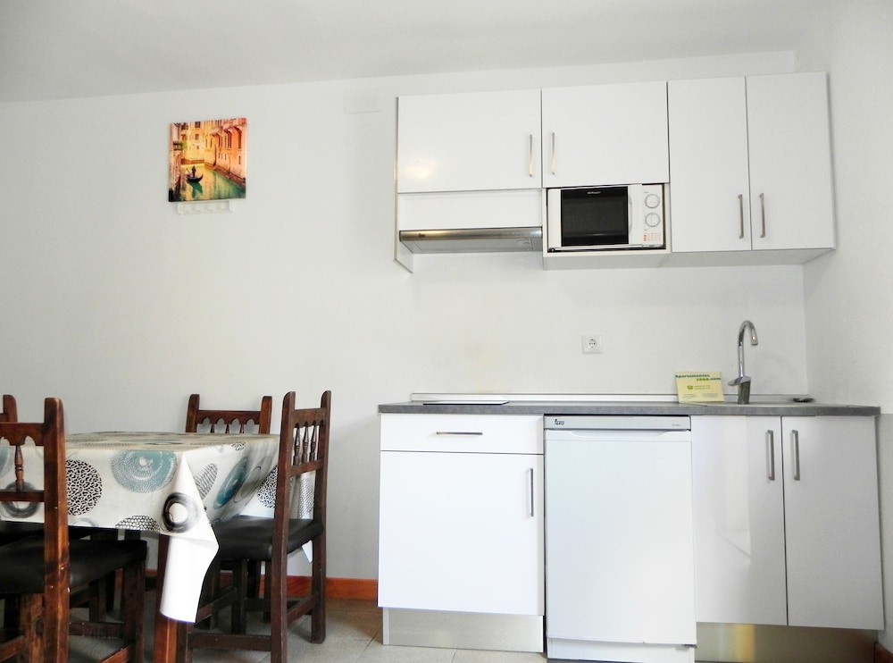 Apartment, 2 Bedrooms (6 pax) photo 2