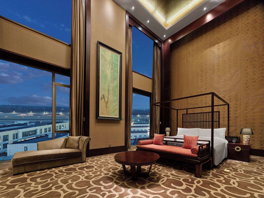 Presidential Suite photo 1