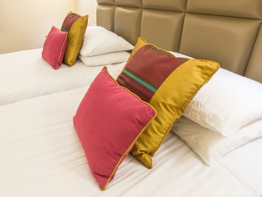 Standard Twin Room - Photo 1