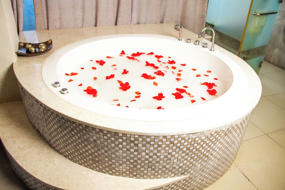 Luxury Studio Suite, Ocean View photo 2