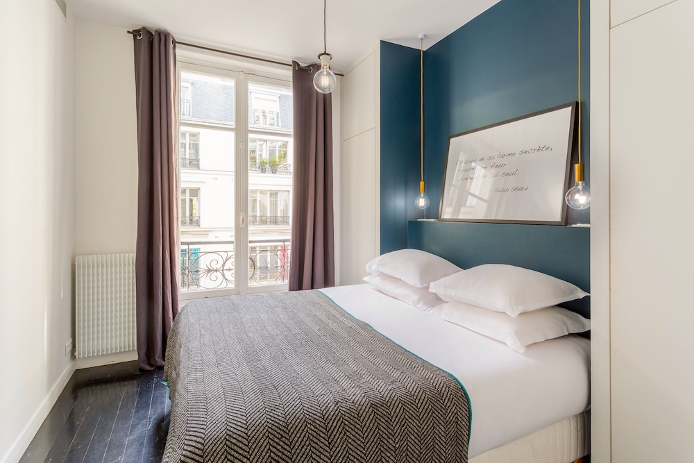 Signature Apartment