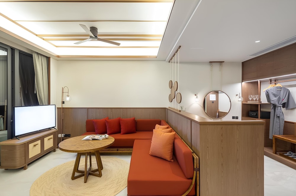 Ocean View Suite - Photo 6