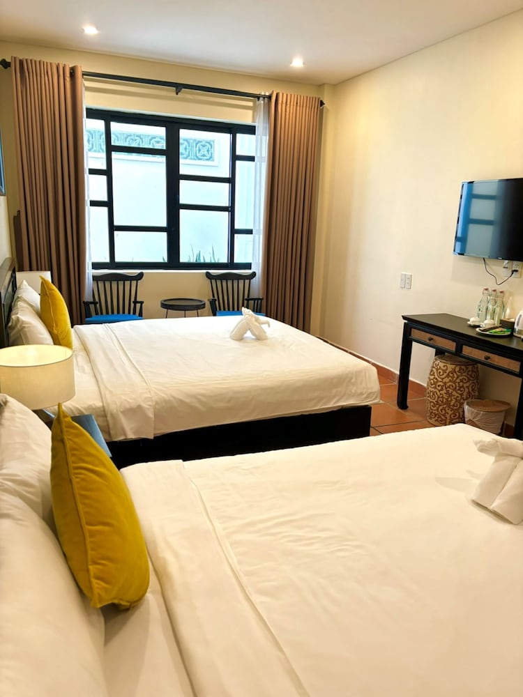 Quadruple Room - Photo 12