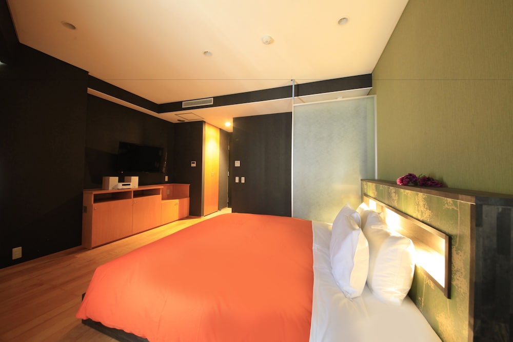 Western Sytyle King Room - 3rd Floor photo 3