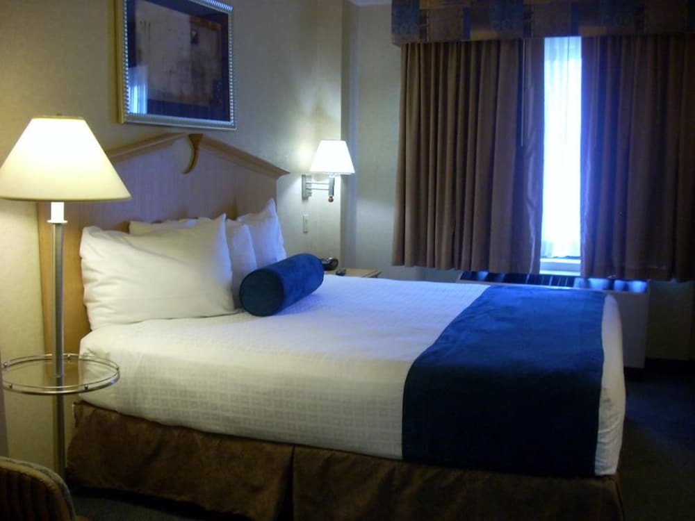 Classic Room, 1 King Bed - Photo 4