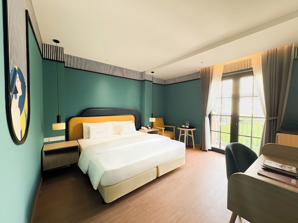 Deluxe Suite Double or Twin