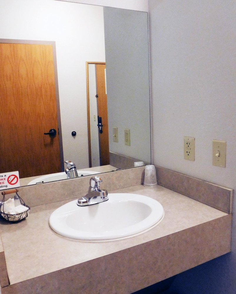 Room, 2 Queen Beds, Non Smoking photo 3