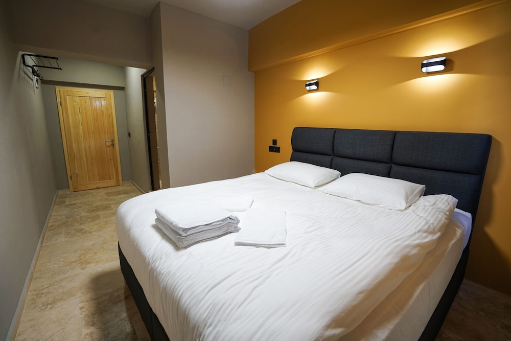 Standard Double Room - Photo 1