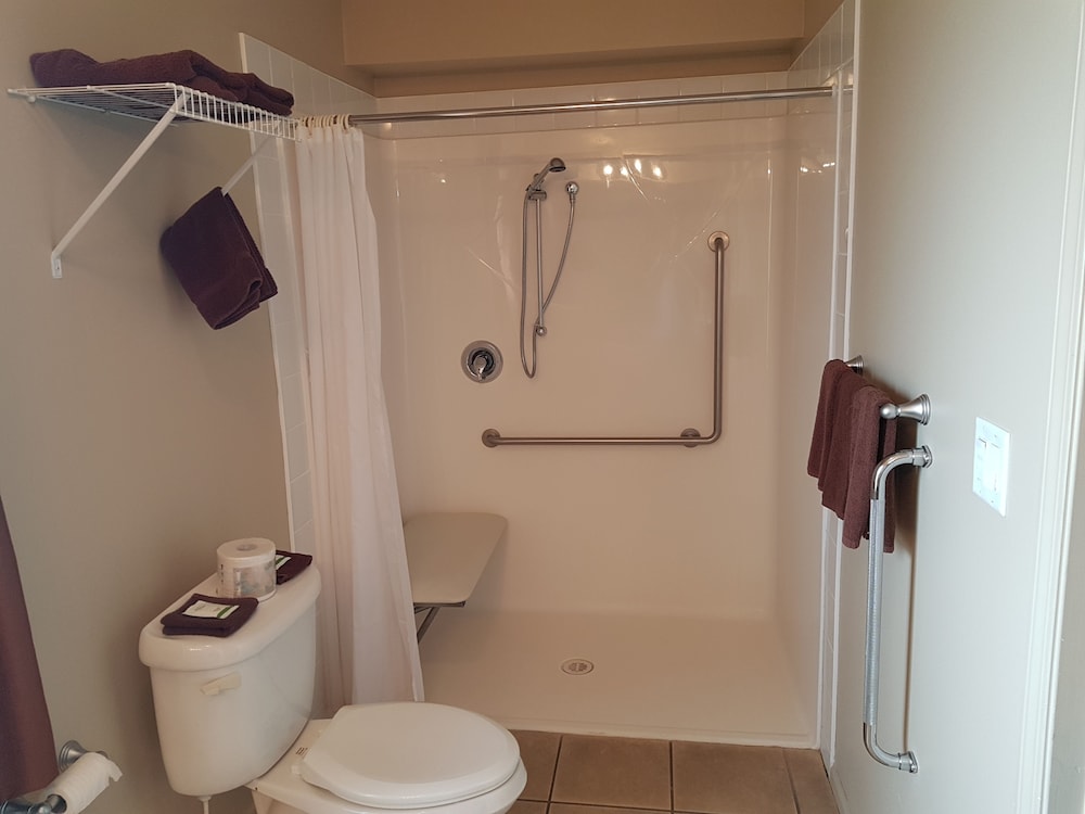 Standard Room, 2 Queen Beds, Accessible