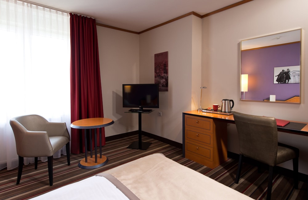 Superior Triple Room photo 2