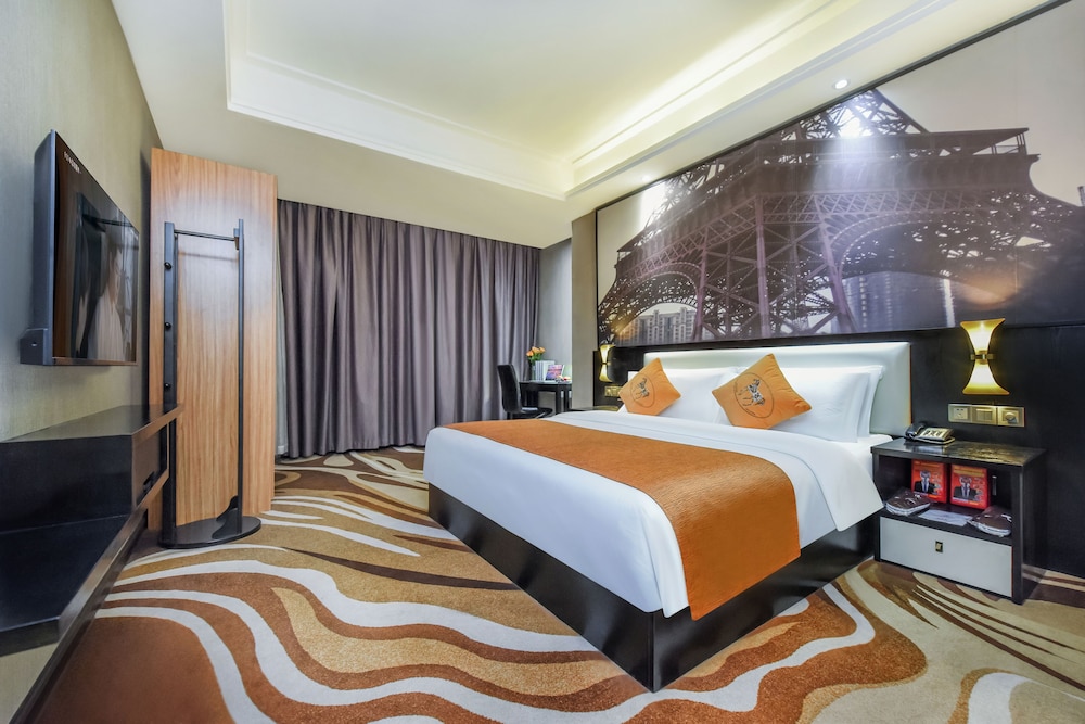 Executive Suite photo 1