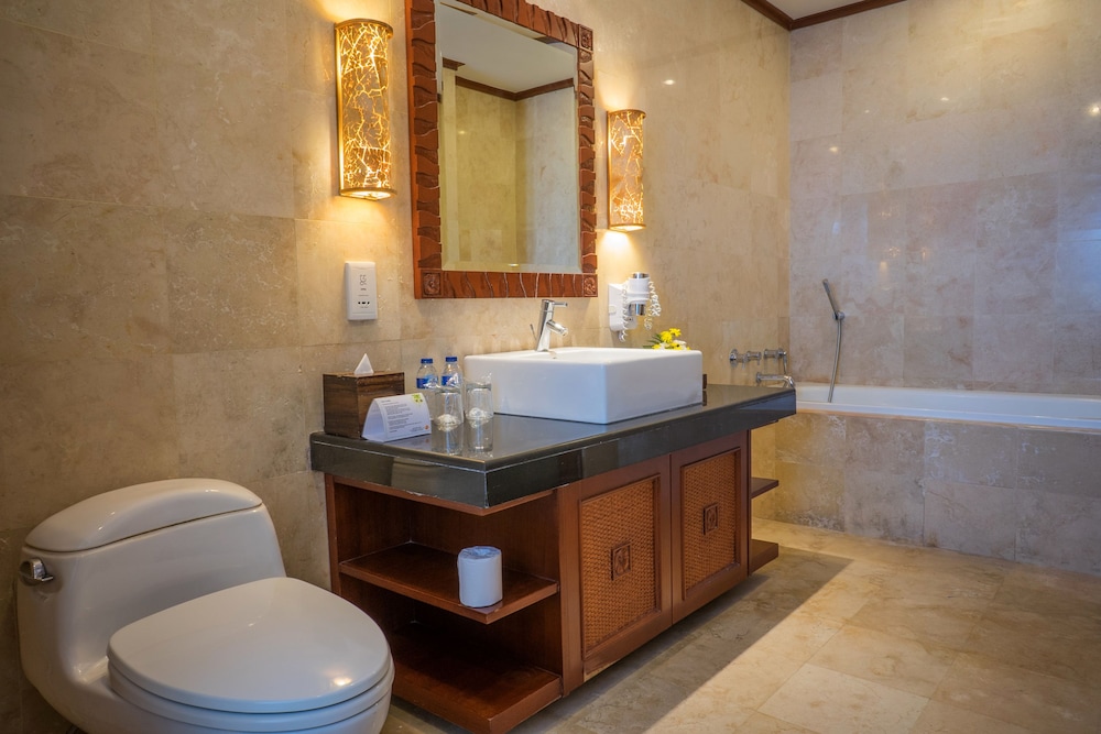 Deluxe Room, Sea View - Photo 4