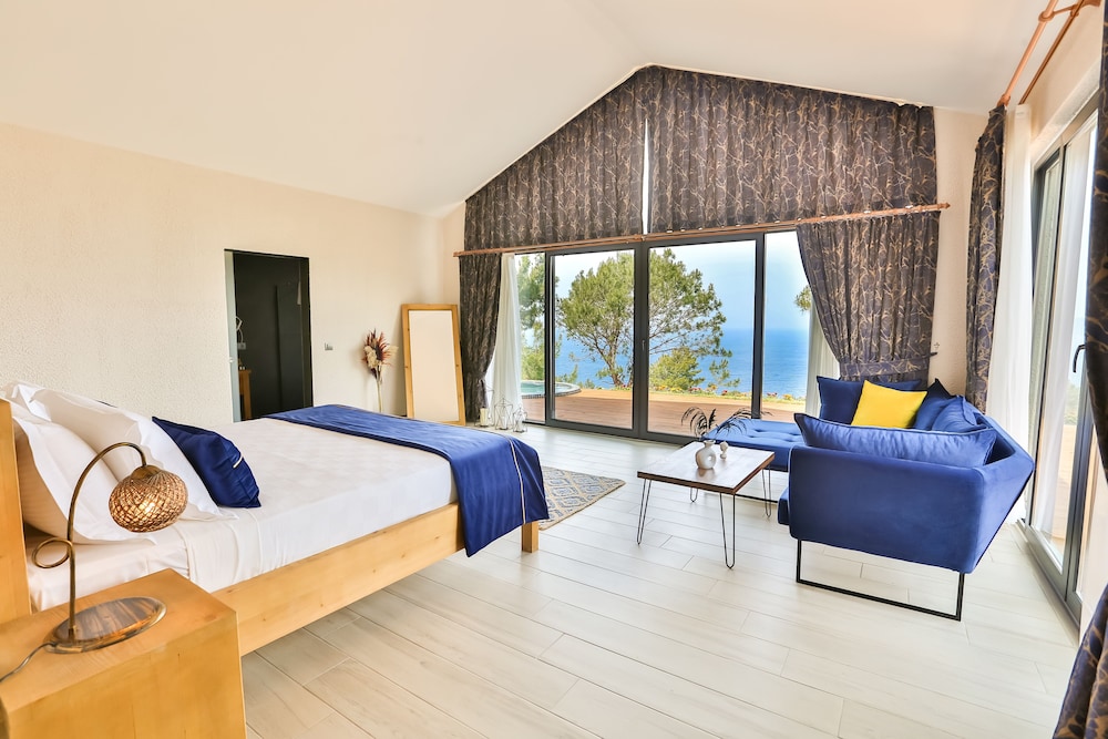 Honeymoon Room