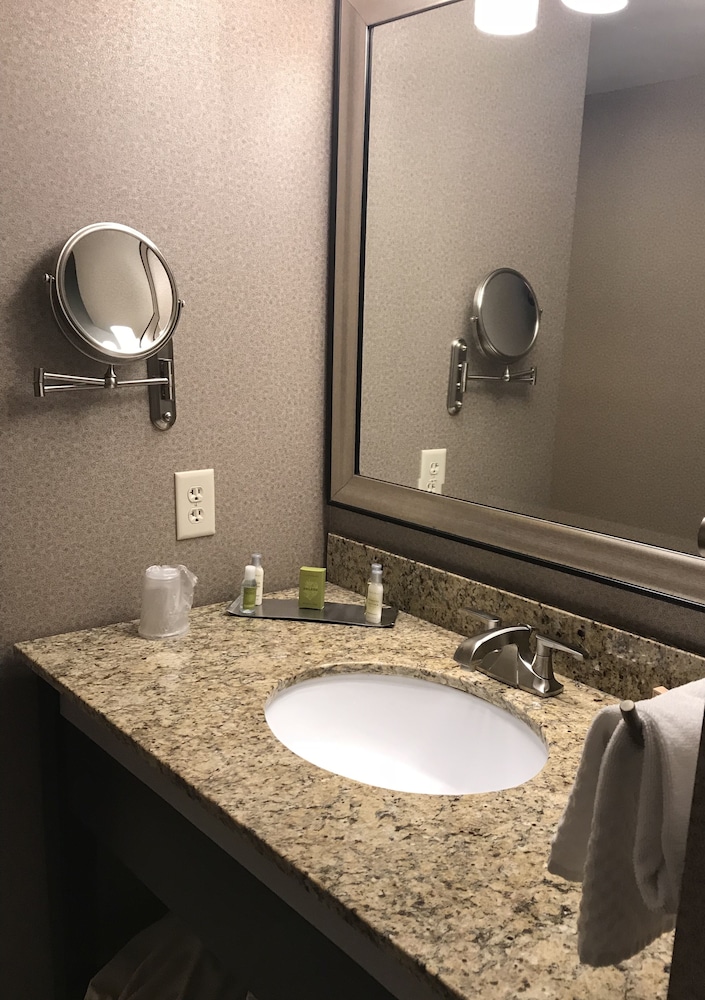 Suite, 2 Queen Beds, Accessible - Photo 7
