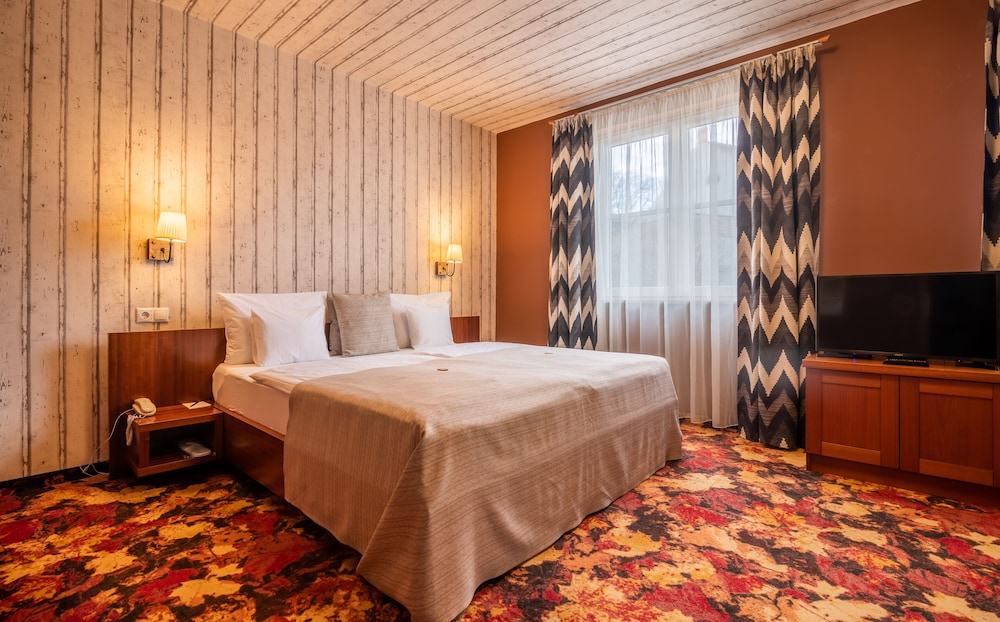 Standard Double or Twin Room photo 3