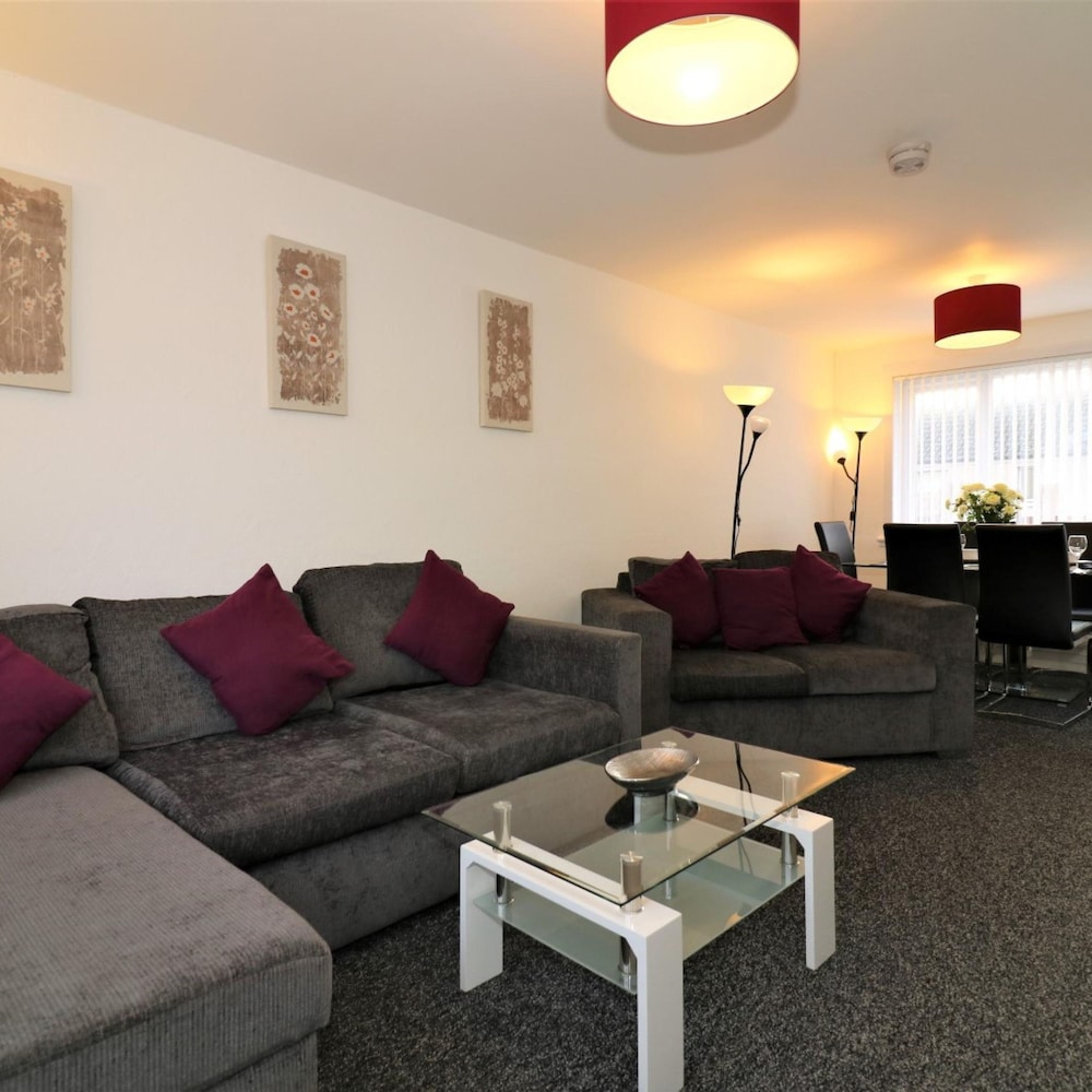 Apartment photo 1