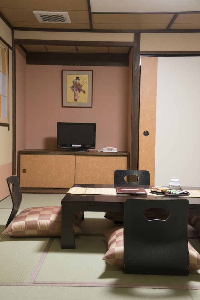 Traditional Quadruple Room, Non Smoking (No Children Allowed) photo 2