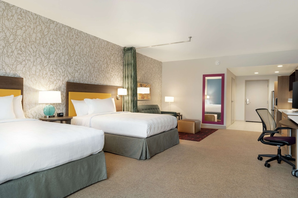 Studio, 2 Queen Beds, Accessible (Hearing) - Photo 4
