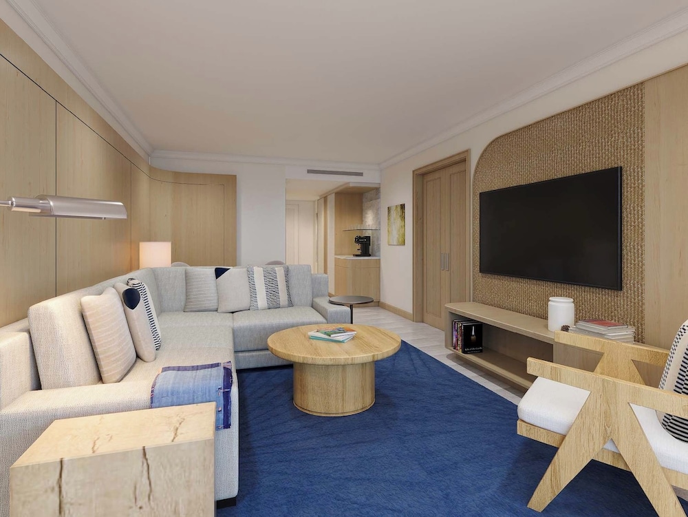 Fairmont Gold, Signature Suite, 1 King Bed, Club Lounge Access, Bay View