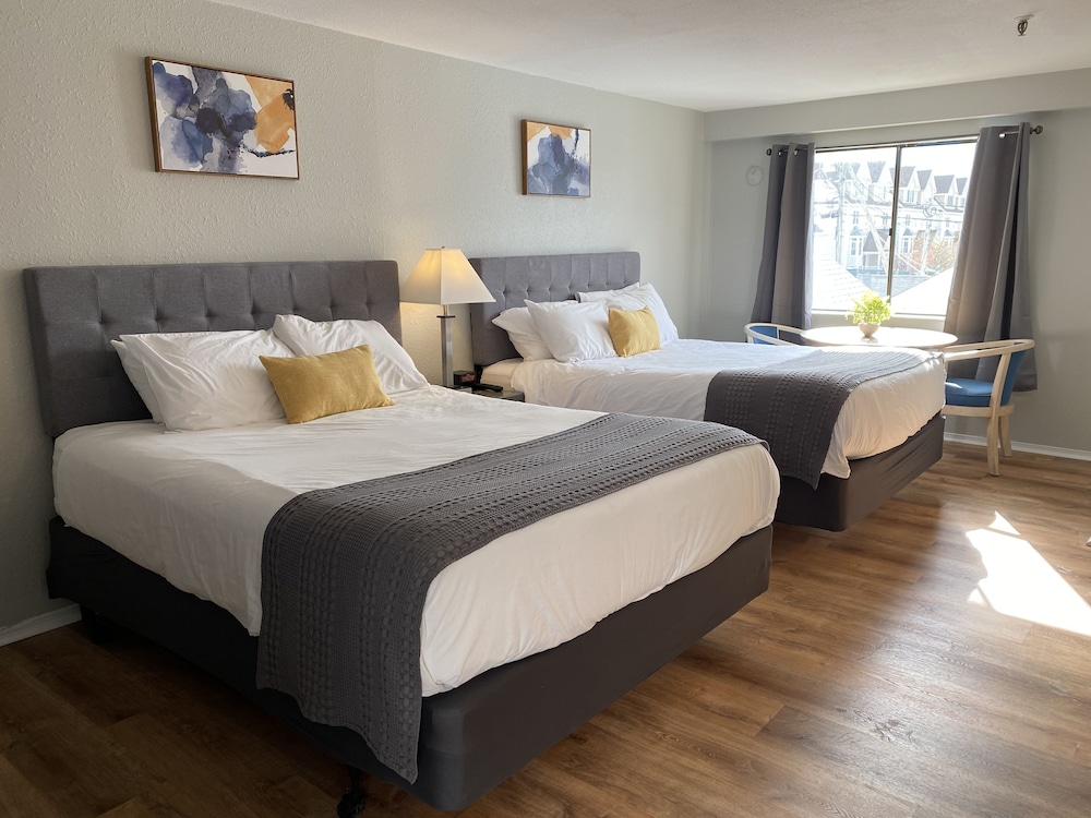 2 Queen Beds, 2nd Floor photo 1