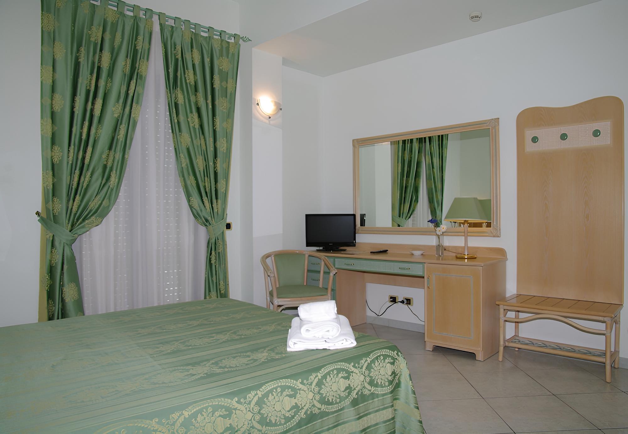 Double Room Single Use