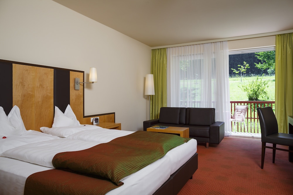 Classic Double Room, Balcony (Wald & Wiese) photo 3