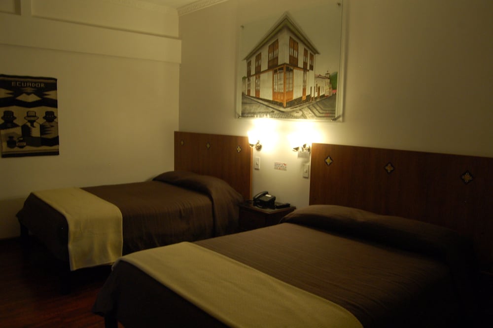 Double Room, 2 Queen Beds, Private Bathroom photo 1