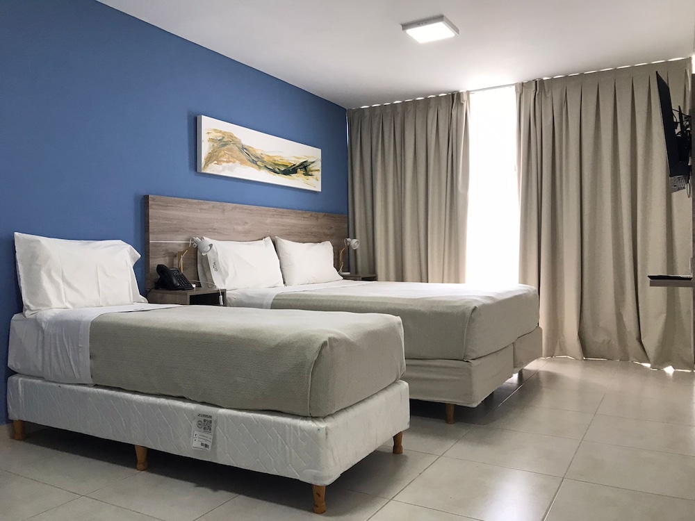 Standard Double or Twin Room photo 2