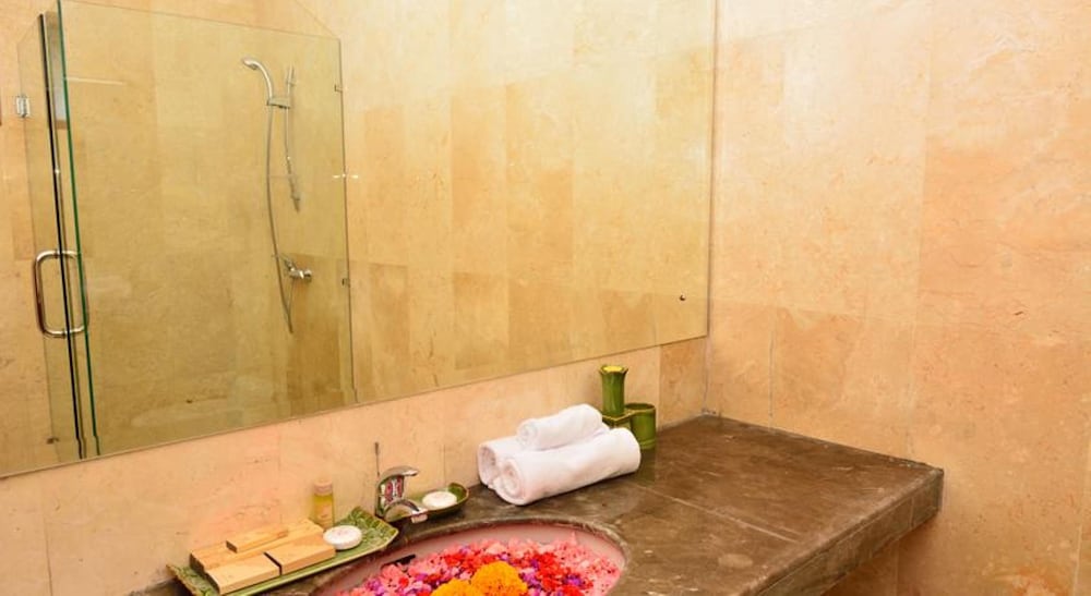 Deluxe Double or Twin Room, Kitchenette photo 2