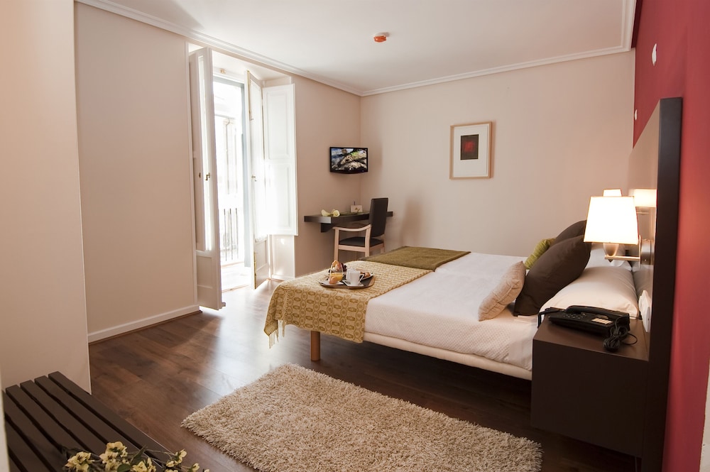 Double Room - Photo 3