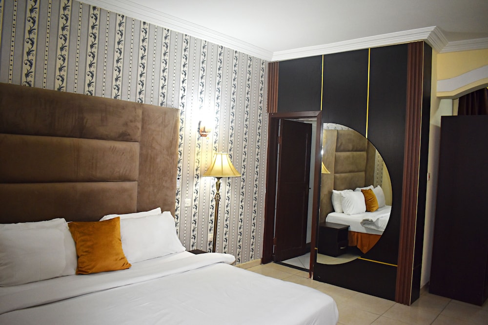 Presidential Suite