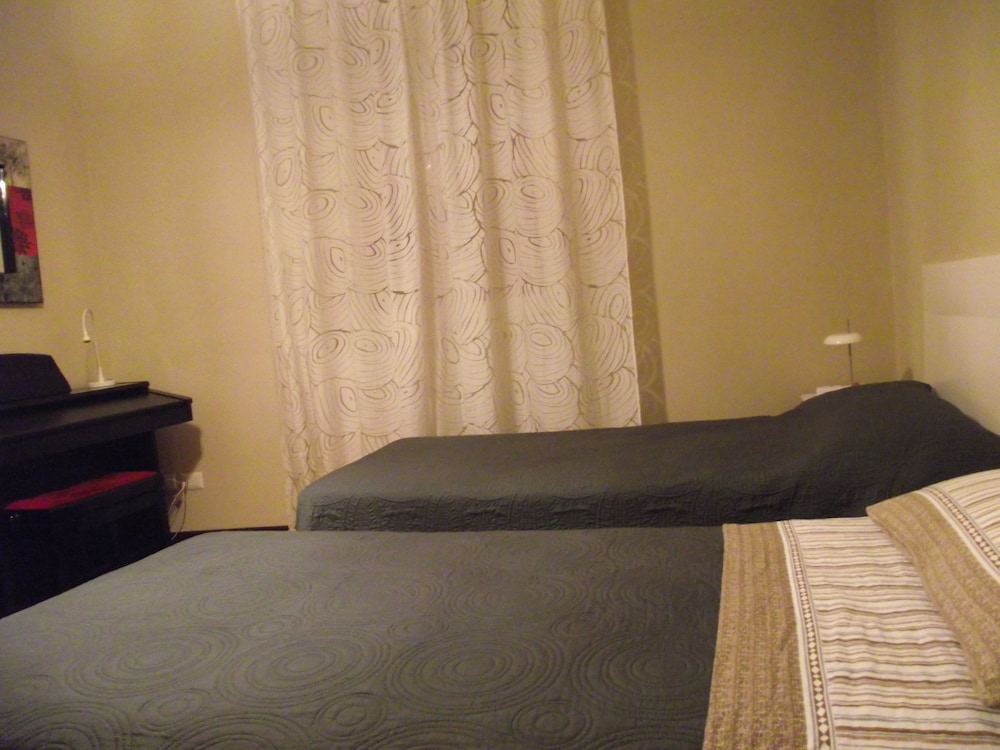 Standard Double or Twin Room photo 3