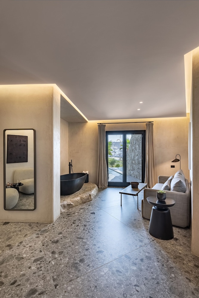 ETERNAL Suite with Supreme Pool and Sea View - Photo 6