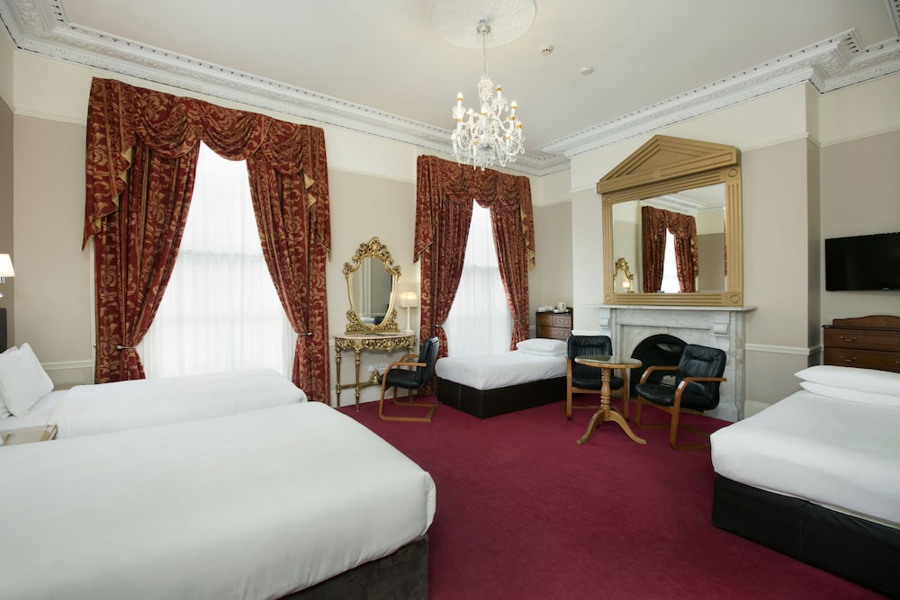 Family Quadruple Room