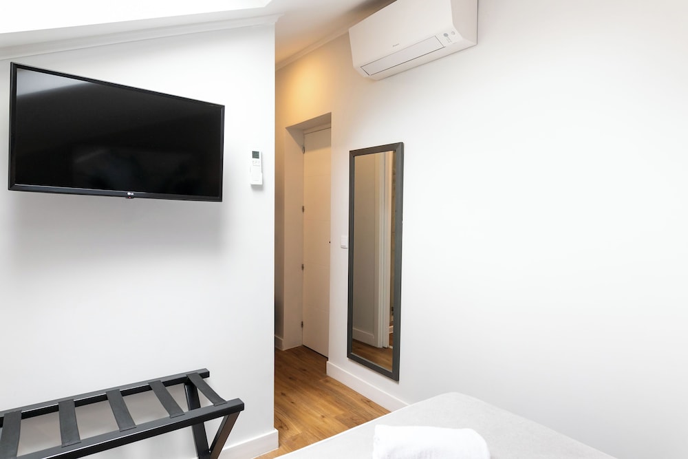 Basic Room, Mezzanine photo 3