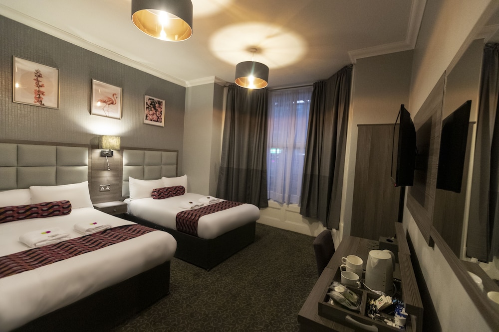 Quadruple Room photo 1
