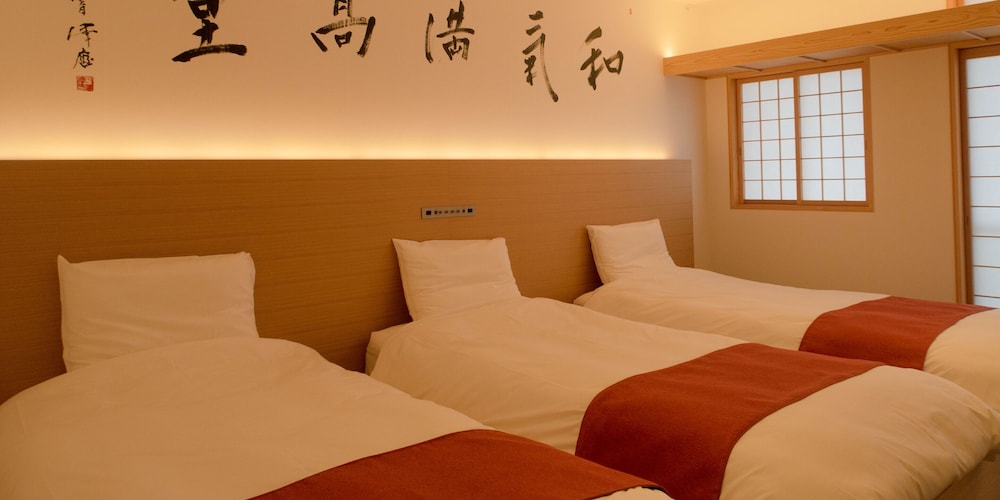 Triple Room, Lake View, Non Smoking thumbnail 5