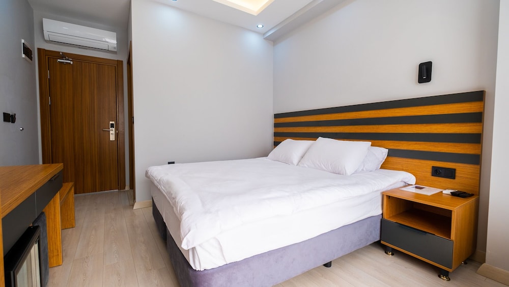 Standard Double Room - Photo 3