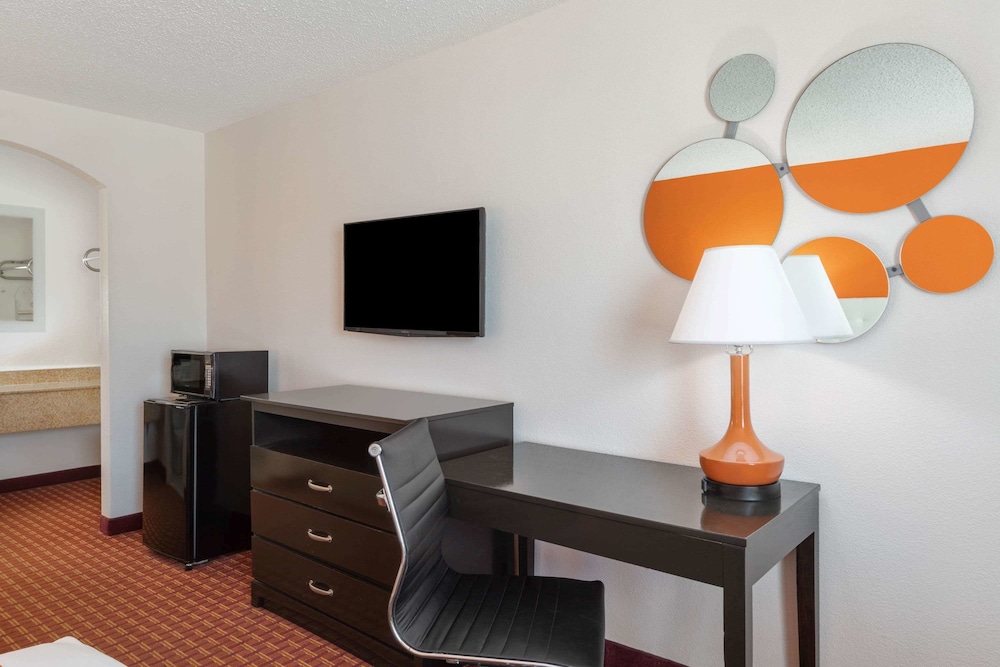 Standard Room photo 3