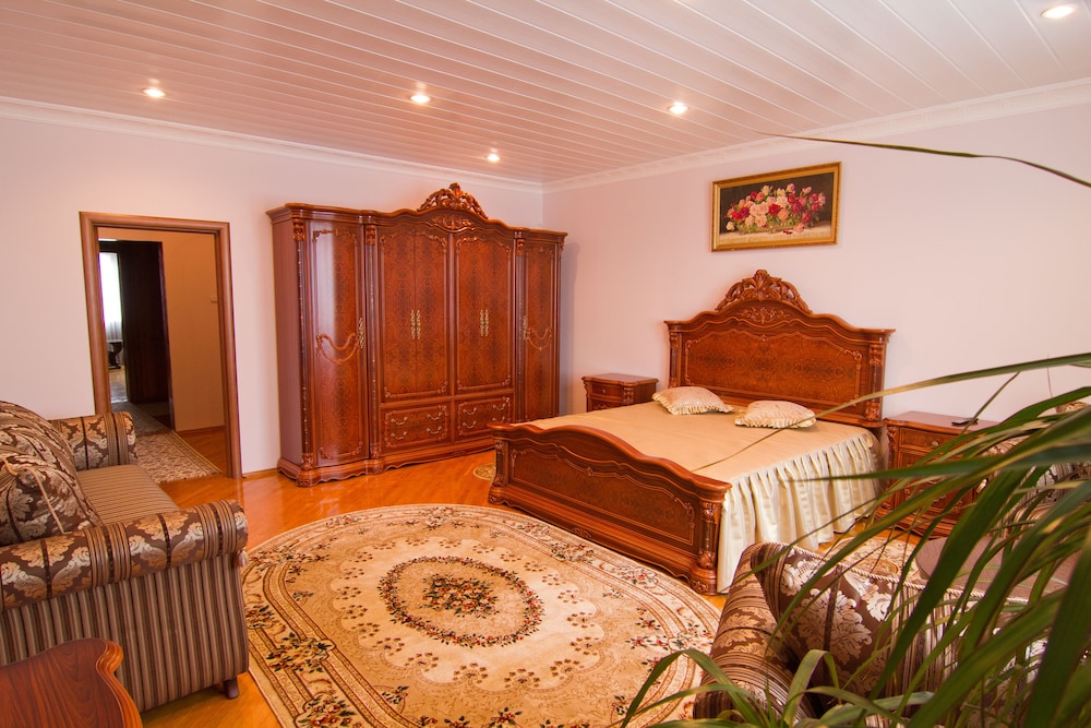 Comfort Room, 1 King Bed photo 1